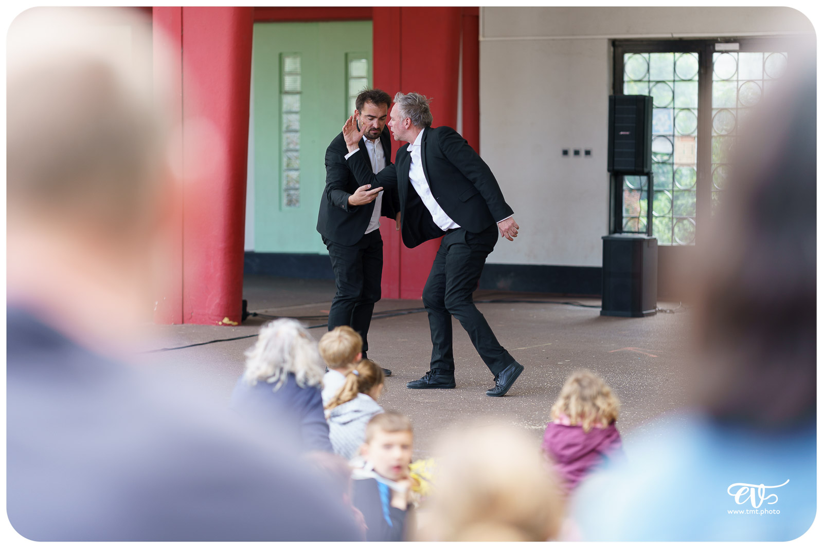 COWBOY OU INDIEN (GROUPE DEJA)